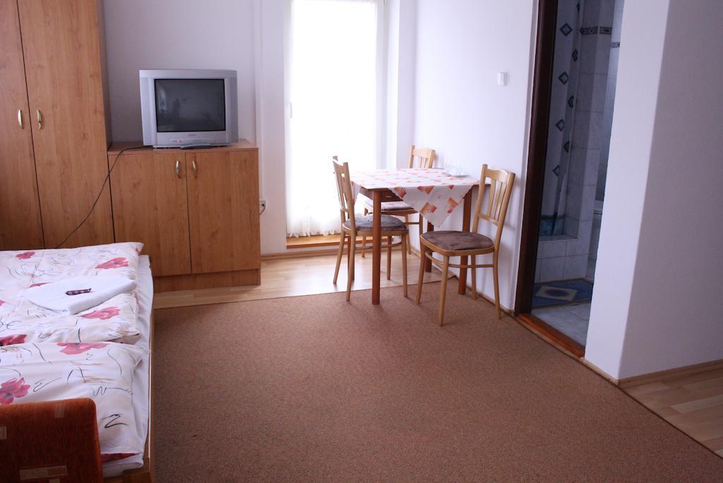 Penzion Koras Vrútky Zimmer foto