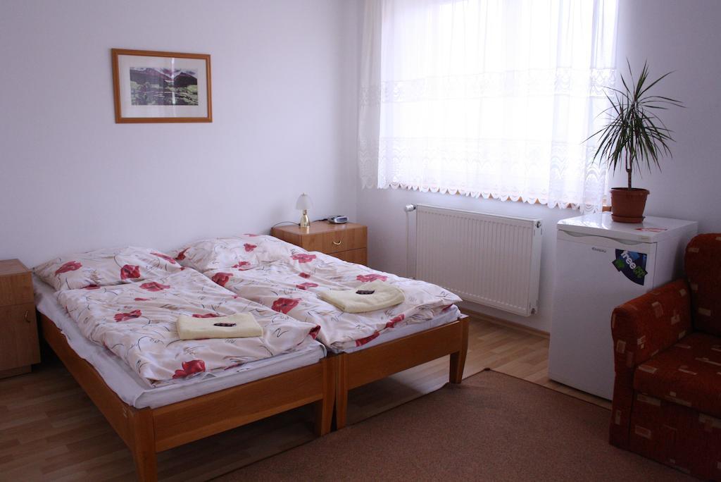 Penzion Koras Vrútky Zimmer foto